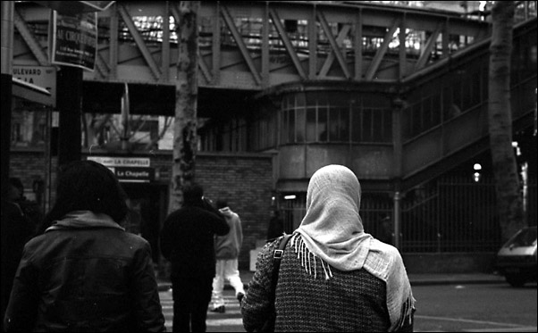 http://www.luneo.org/photos/04705_w.jpg